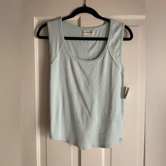 NWT We the Free Hummingbird Tank size XL - Picture 2 of 4